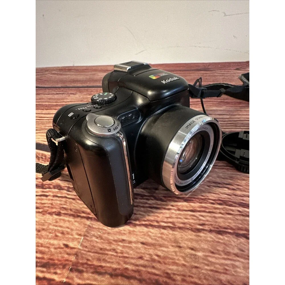 Black Kodak EasyShare P850 5.1MP LCD Digital ONLY - READ - WORKING